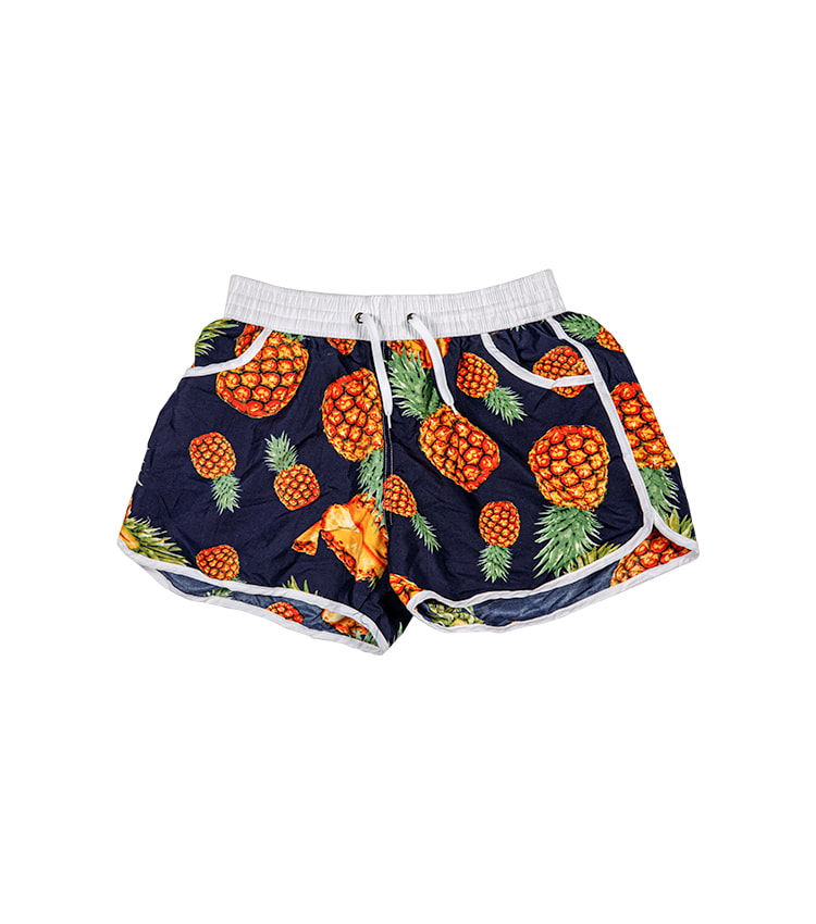 Celana pendek pantai warna-warni cerah bermotif nanas